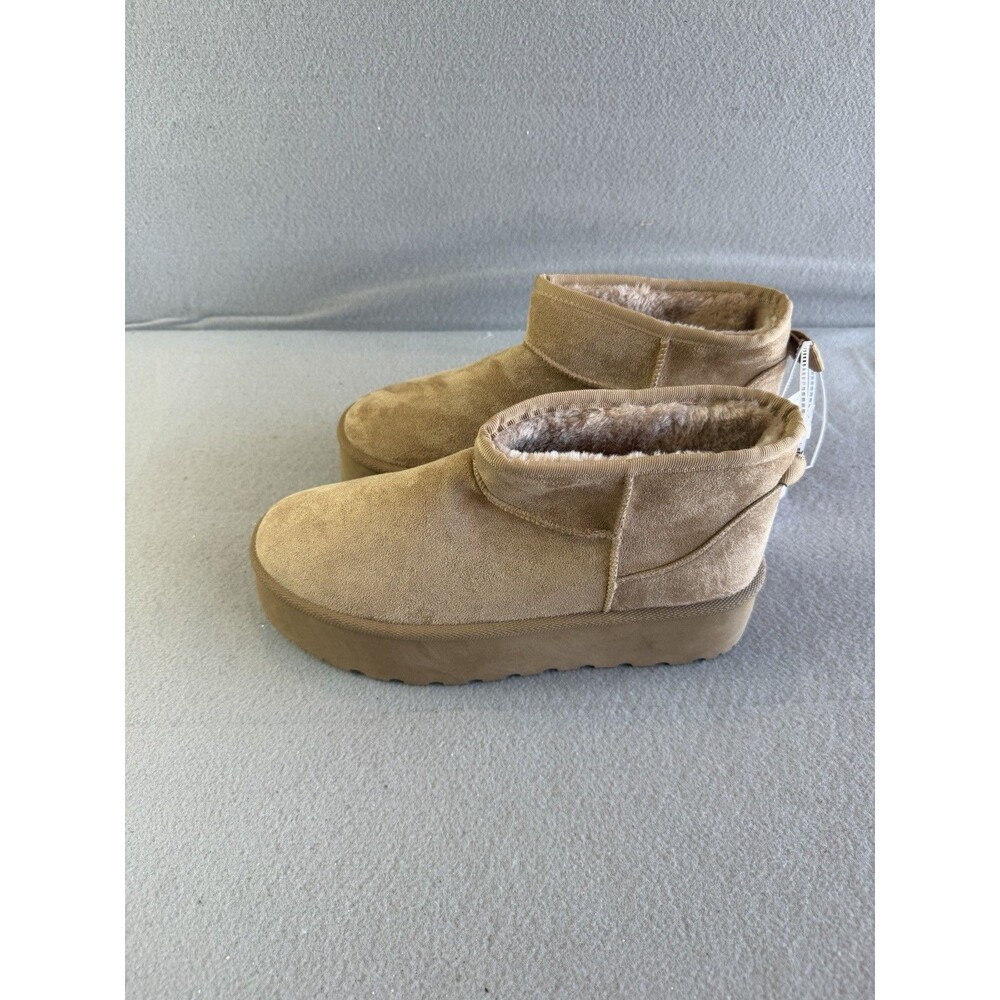 Olivia and Kate Women's Size 10 Beige Solid Suede Platform Heel Boots Warm NWT